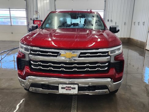 Used 2023 Chevrolet Silverado 1500 LTZ w/ Technology Package image 2