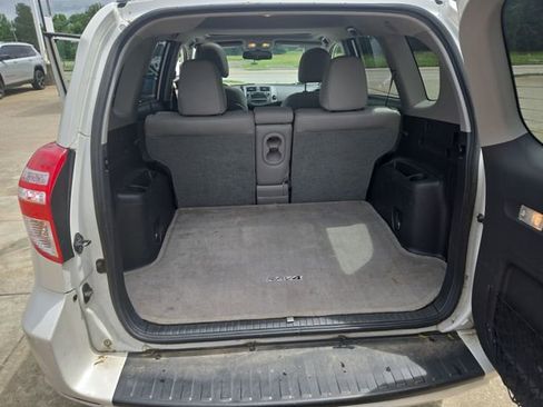 Used 2011 Toyota RAV4 Limited w/ Limited Extra Value Pkg AWD/4WD image 19