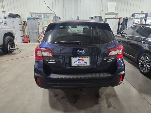 Used 2018 Subaru Outback 3.6R Limited image 7