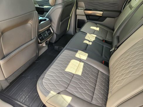 New 2026 Ford F450 Platinum w/ Platinum Plus Package image 26