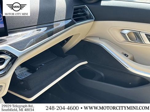 Used 2023 BMW 330i xDrive Sedan w/ Premium Package AWD/4WD image 36