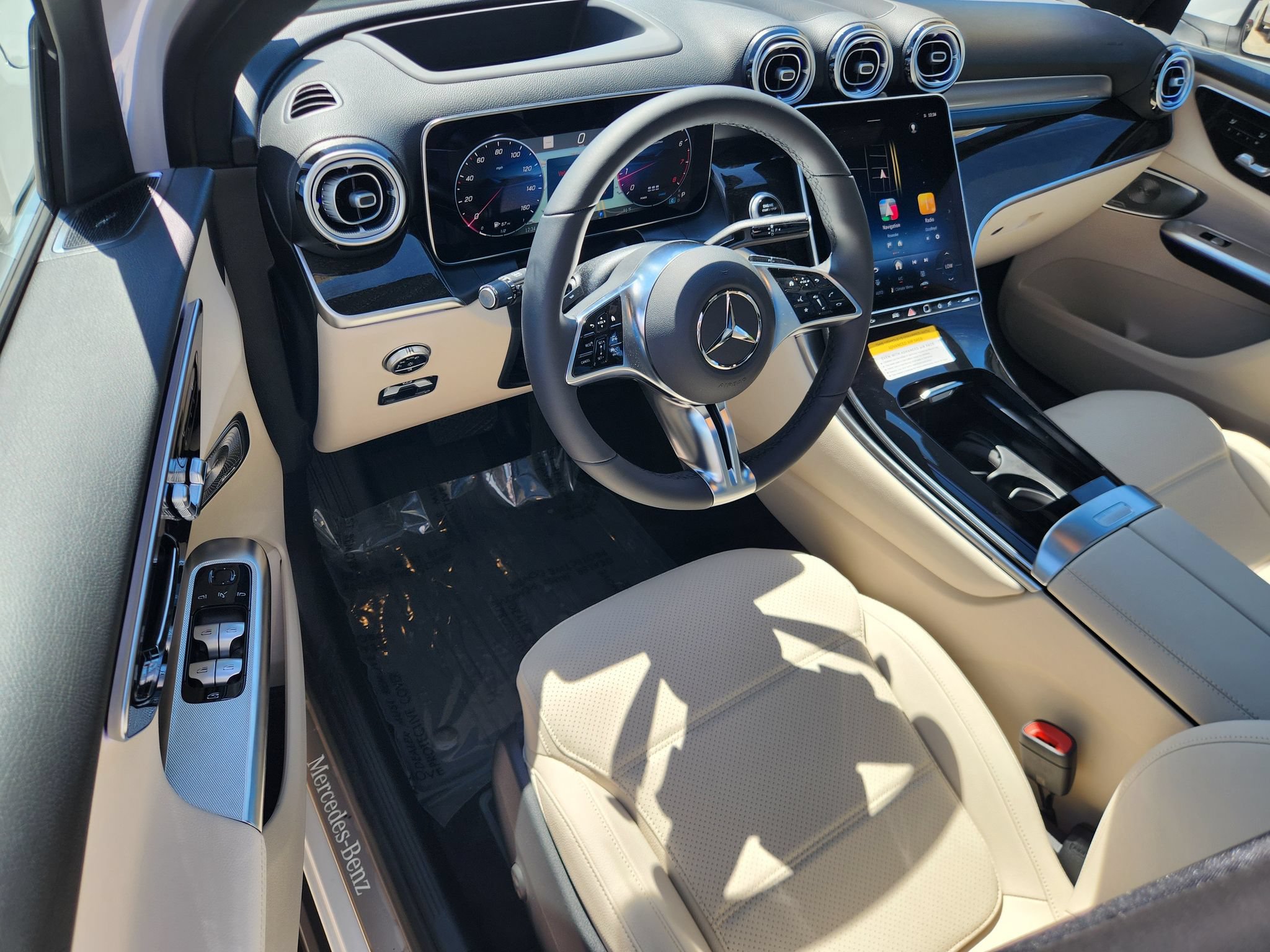 New 2027 Mercedes-Benz GLC 300 4MATIC image 16