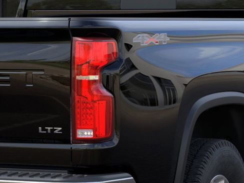 New 2026 Chevrolet Silverado 3500 LTZ w/ LTZ Premium Package image 11