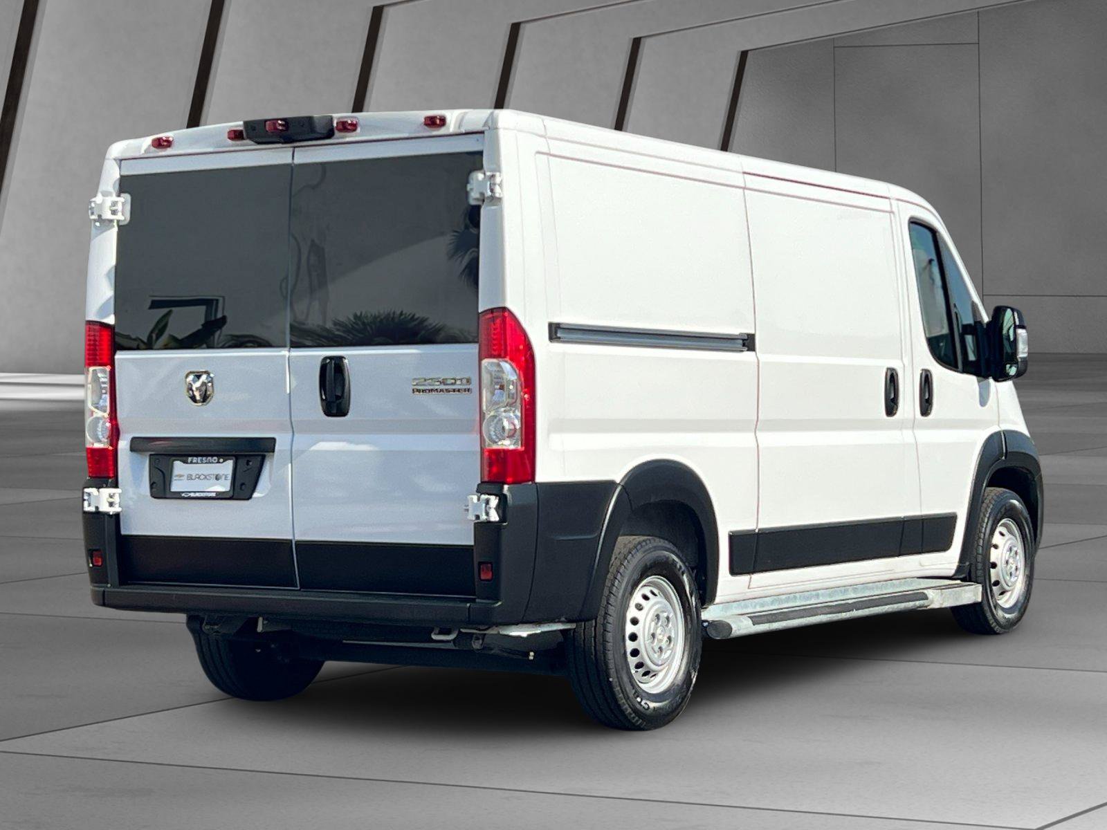 Used 2025 RAM ProMaster 2500 w/ U-Haul Equipment Group FWD image 4