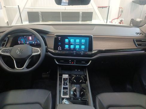 New 2026 Volkswagen Atlas SEL AWD/4WD image 12