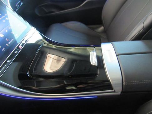 Used 2024 Mercedes-Benz CLE 300 4MATIC image 38
