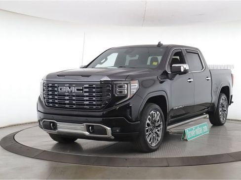 Used 2023 GMC Sierra 1500 Denali Ultimate AWD/4WD image 10