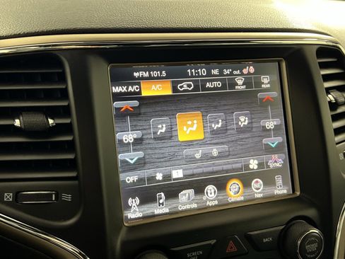 Used 2017 Jeep Grand Cherokee Limited w/ Jeep Active Safety Group image 21