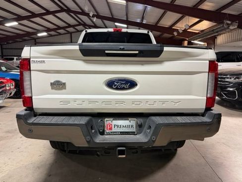 Used 2019 Ford F250 King Ranch w/ King Ranch Ultimate Package AWD/4WD image 7