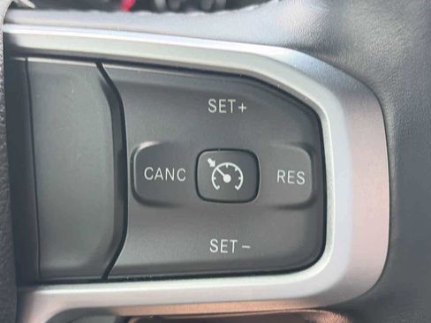 Used 2021 RAM 1500 Big Horn AWD/4WD image 24