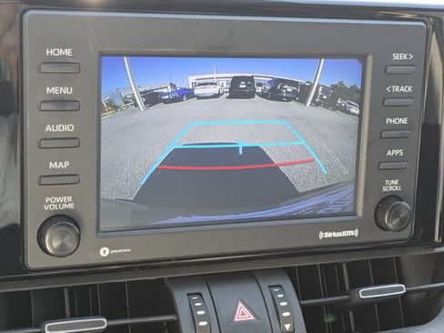 Used 2021 Toyota RAV4 XLE Premium AWD/4WD image 21