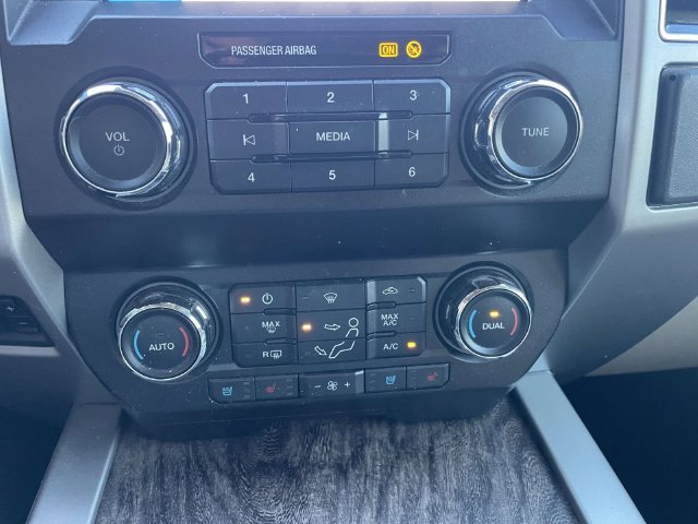 Used 2019 Ford F250 Lariat w/ Lariat Value Package AWD/4WD image 30