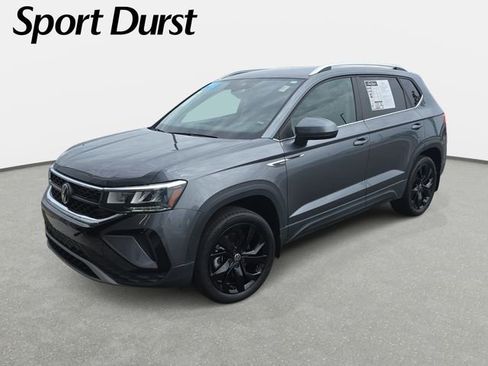 Used 2023 Volkswagen Taos SE w/ Black Wheel Package FWD image 1