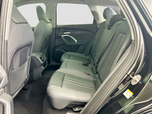 Certified 2025 Audi Q5 2.0T Premium Plus w/ Premium Plus image 20