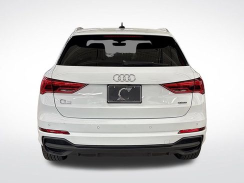 Used 2025 Audi Q3 2.0T Premium w/ Convenience Package AWD/4WD image 4