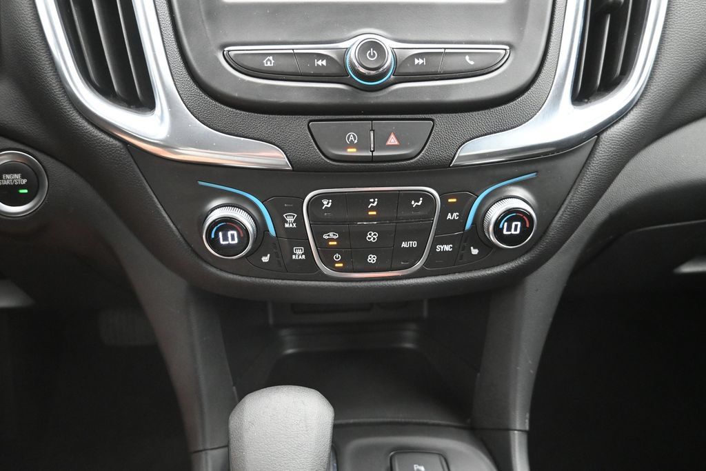 Certified 2024 Chevrolet Equinox LT AWD/4WD image 17