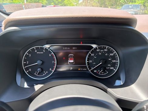 Used 2023 Nissan Rogue SV AWD/4WD image 23