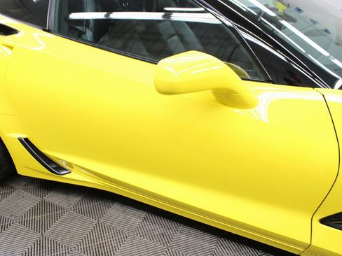Used 2018 Chevrolet Corvette Z06 image 28