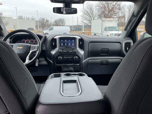 Used 2020 Chevrolet Silverado 1500 LT w/ Trailering Package image 16