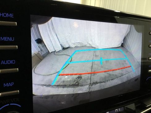 Used 2023 Toyota Sienna LE image 10