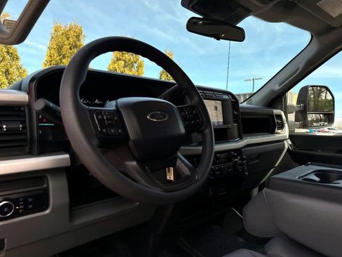 Used 2024 Ford F250 XL w/ Snow Plow Prep Package image 10