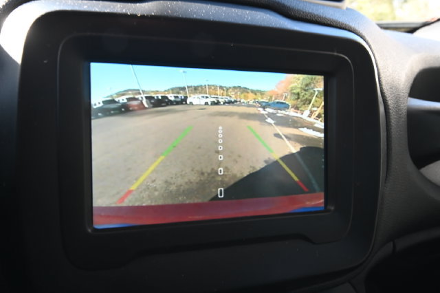 Used 2020 Jeep Renegade Limited AWD/4WD image 13