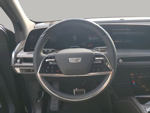 New 2026 Cadillac Vistiq Sport image 25