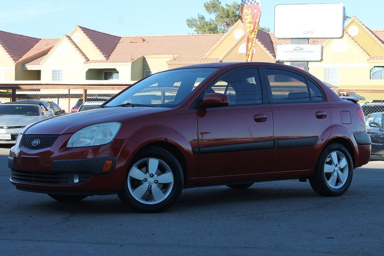 Used 2007 Kia Rio SX w/ PWR Pkg FWD image 4
