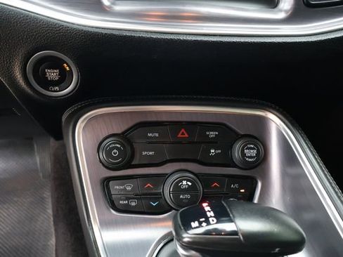 Used 2018 Dodge Challenger SXT RWD image 11