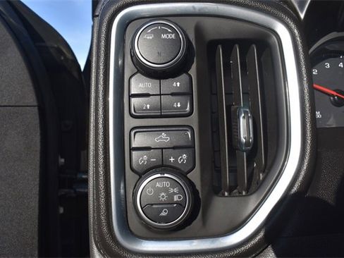 Used 2020 Chevrolet Silverado 1500 LT w/ All-Star Edition image 21