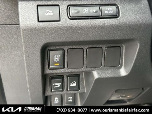 Used 2023 Nissan Frontier PRO-4X w/ Technology Package image 15