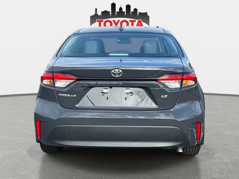 Used 2025 Toyota Corolla LE image 5