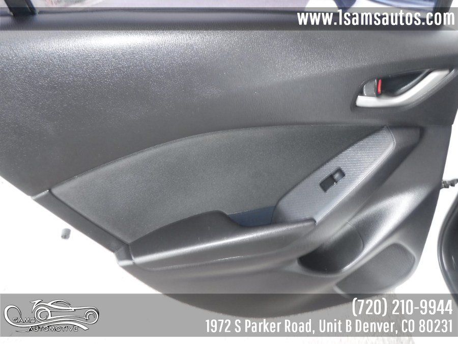 Used 2016 MAZDA MAZDA3 i Touring FWD image 38