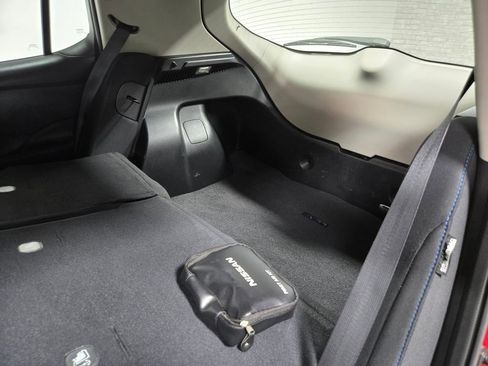 Used 2020 Nissan Leaf SV Plus w/ SV All Weather Package FWD image 35