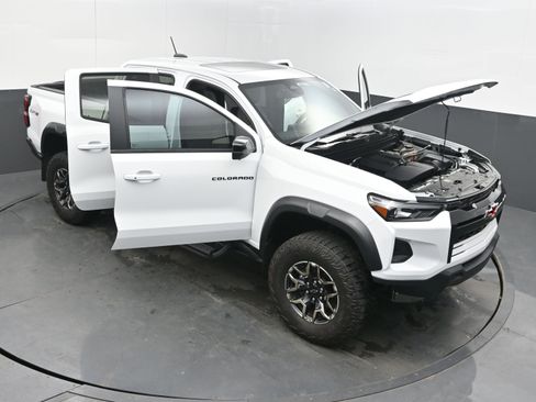 Certified 2023 Chevrolet Colorado ZR2 w/ ZR2 Convenience Package III image 43