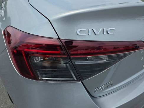 Used 2025 Honda Civic Sport image 35