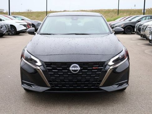 New 2025 Nissan Altima 2.5 SR image 3