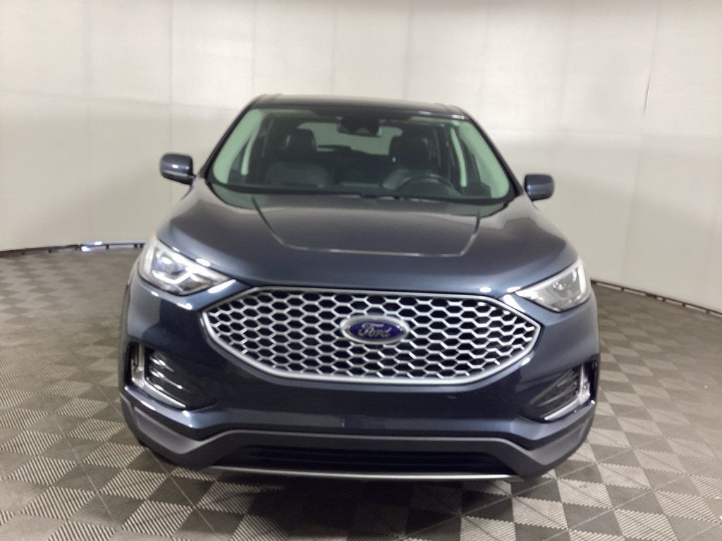 Used 2023 Ford Edge SEL w/ Convenience Package AWD/4WD image 6