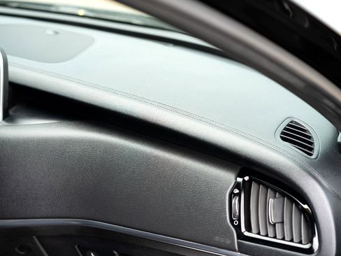 Used 2021 Kia Stinger GT-Line image 36