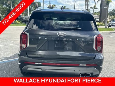 Used 2024 Hyundai Palisade Limited AWD/4WD image 7