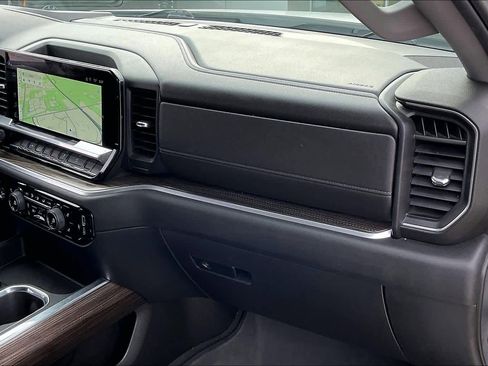 Used 2023 Chevrolet Silverado 1500 RST w/ Z71 Off-Road Package image 17