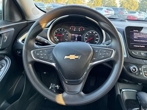 Used 2024 Chevrolet Malibu LT FWD image 15