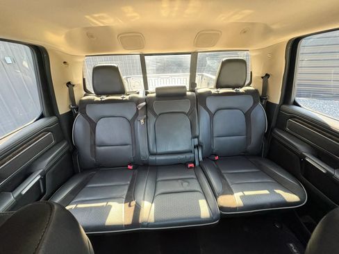 Used 2019 RAM 1500 Laramie AWD/4WD image 22