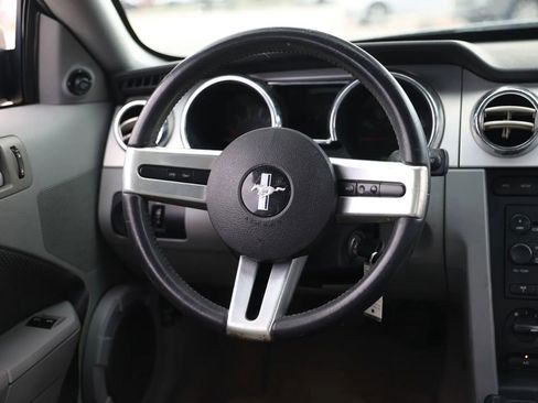 Used 2007 Ford Mustang Coupe RWD image 27