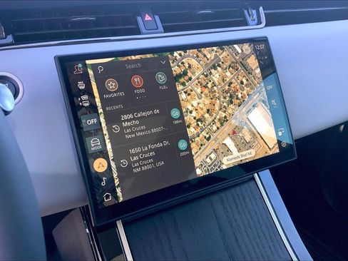 Used 2025 Land Rover Range Rover Evoque Dynamic SE image 30