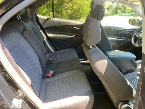 Used 2024 Chevrolet Equinox LT FWD image 33