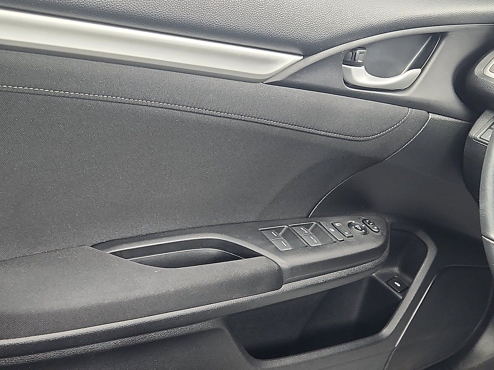 Used 2021 Honda Civic EX image 11