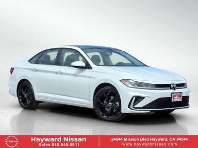 Used 2025 Volkswagen Jetta SE