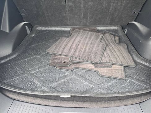 Used 2013 Nissan Rogue SV w/ Premium Pkg FWD image 23