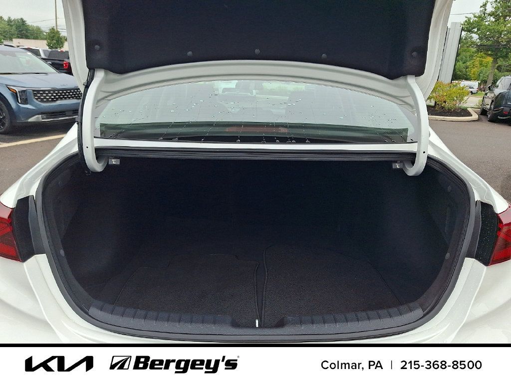 Certified 2023 Kia Forte LXS FWD image 30